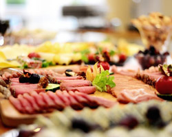 Assiette de jambon et de salami